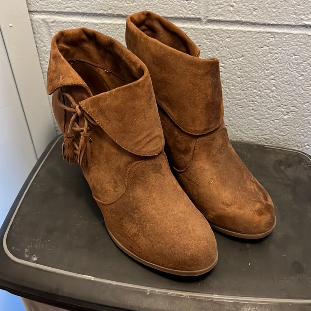 Not Rated boots. Brown suede